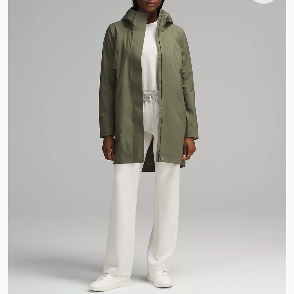 Lululemon Athletica Rebel Green Trench Rain Coat with Hood